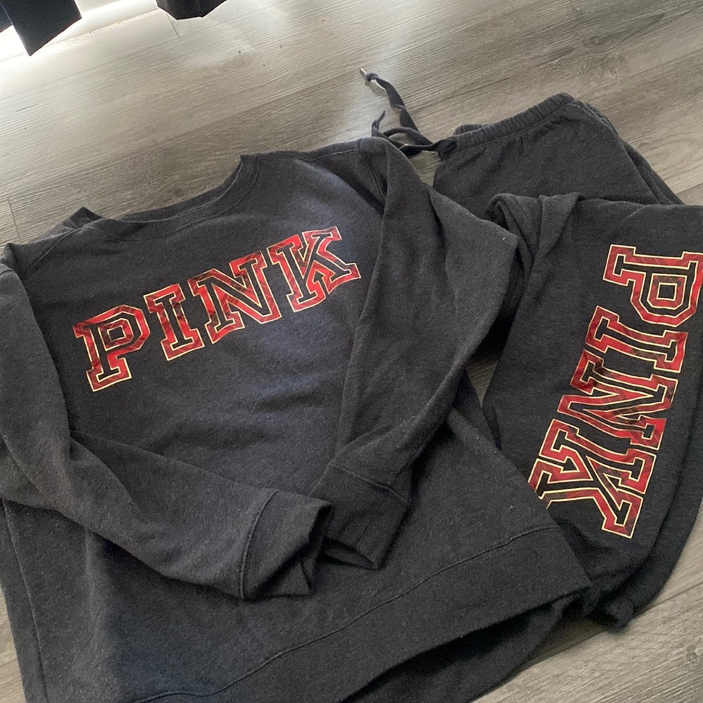 Pink holiday fleece set
